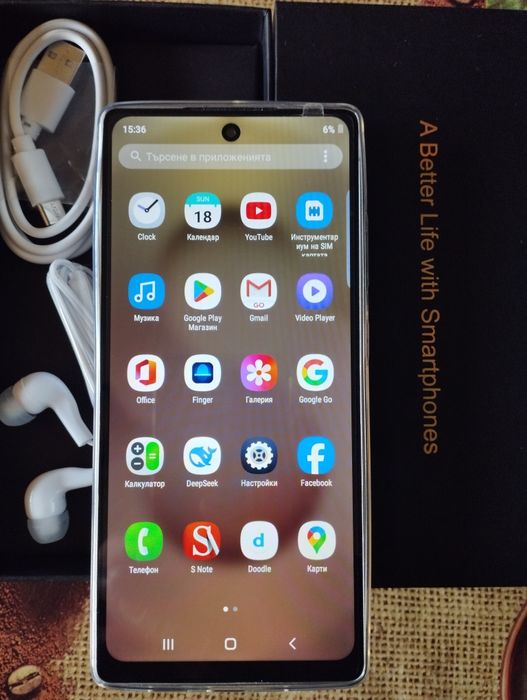 Продавам смартфон  нов   8GB  Ram  256 GB  Вътрешна  памет