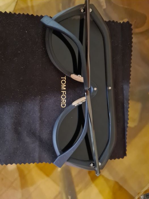 Очки  солнцезащитные