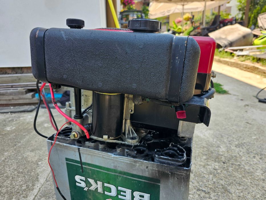 Тракторна Косачка/ДВИГАТЕЛ /КОМПЛЕКТ..Перфектен