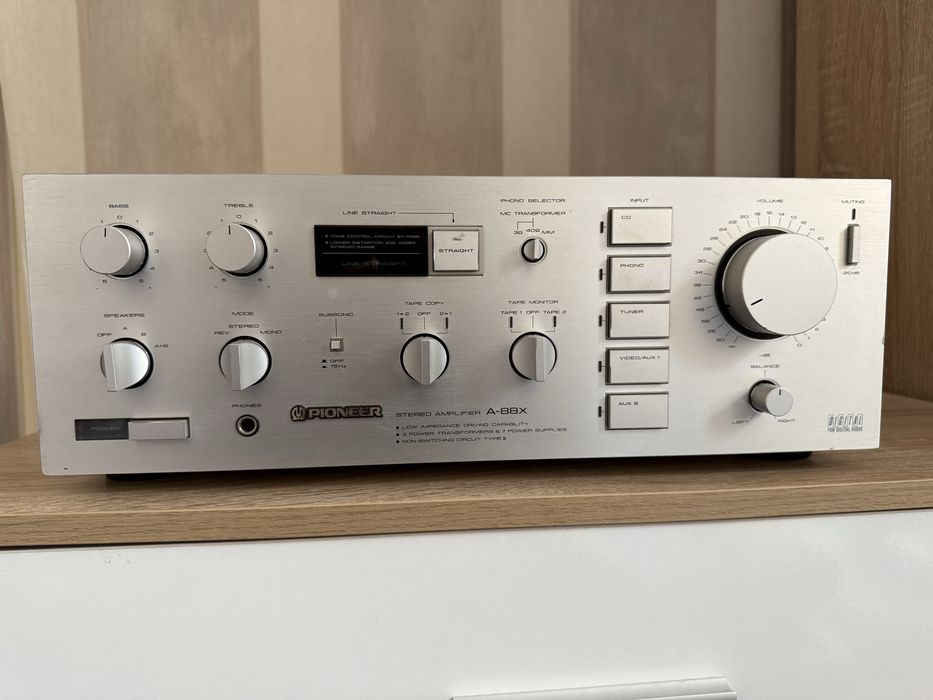 Pioneer A-88X Висок клас стерео усилвател