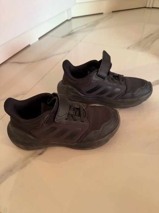 Продам кроссовки от Adidas размер 32