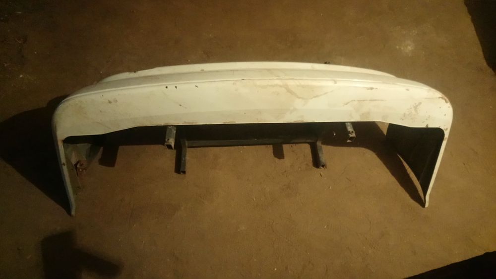 Продам бампера на ваз.