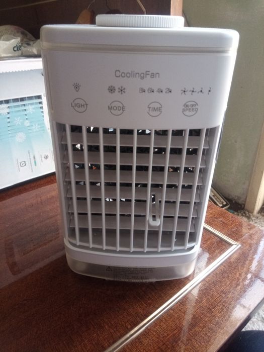 Вентилатор с резервоар за вода