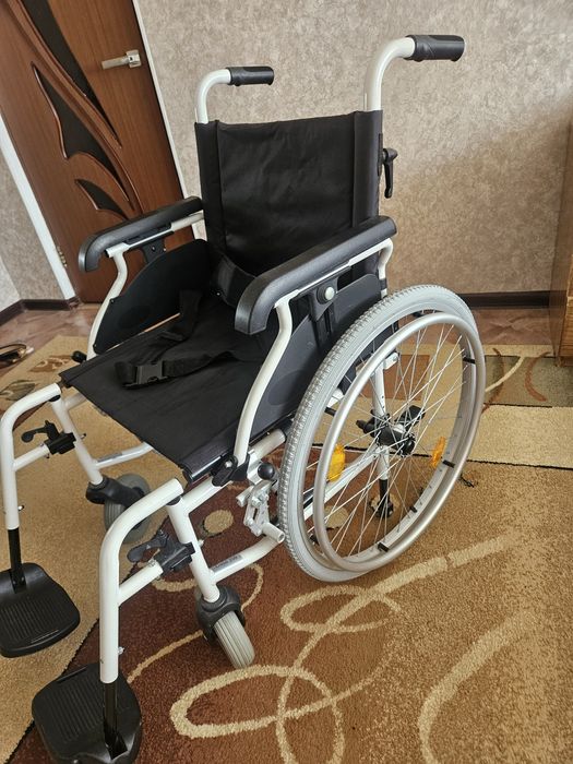 Коляска инвалидная