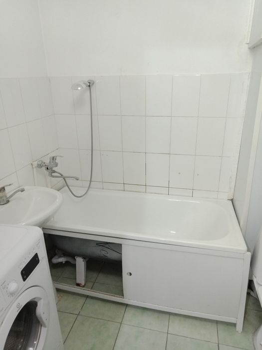 Продам 1ком. квартиру на 4мкр. ( 50м )