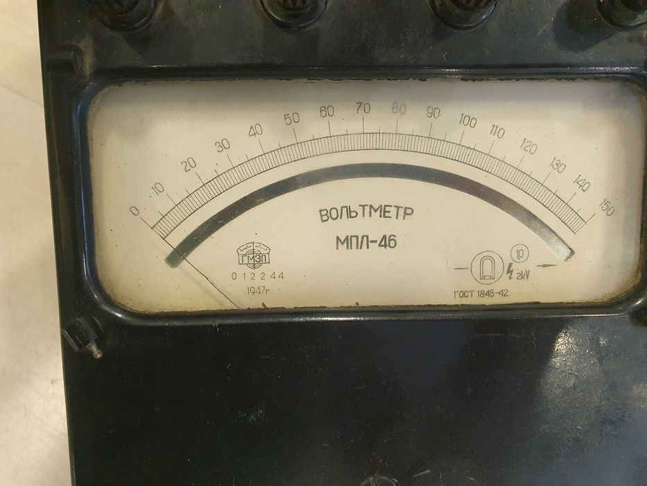 Волтметър МПЛ-46 / руски волтметър