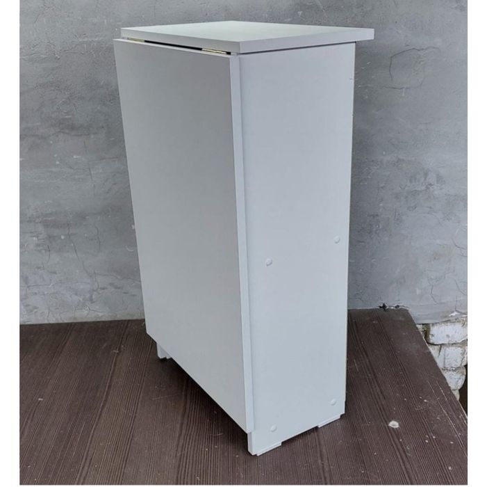 Продам стол маникюрный