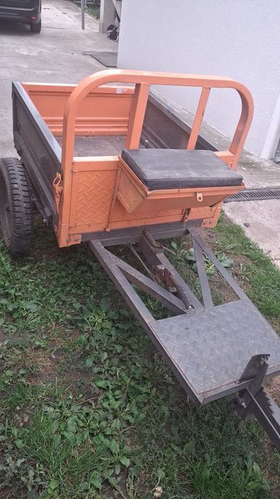 Vând  remorca 9.5 cp