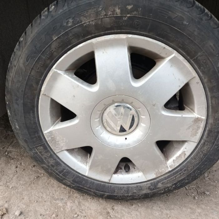 Dezmembrari  VW GOLF 4  1997  > 2006 1.6 16V Benzina