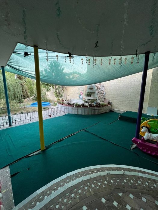 Uy Sotiladi 8-sotix, Eski shahar