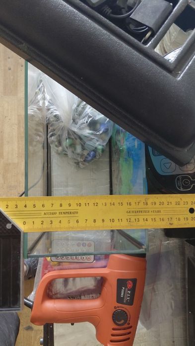 Продам Аквариум 10л.