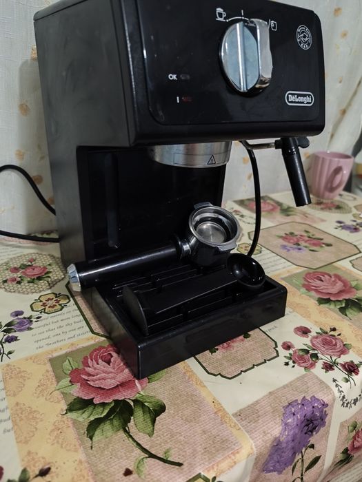 Aparat de cafea DeLonghi