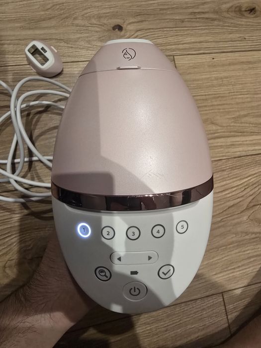 Epilator IPL Philips Lumea Prestige BRI950/00