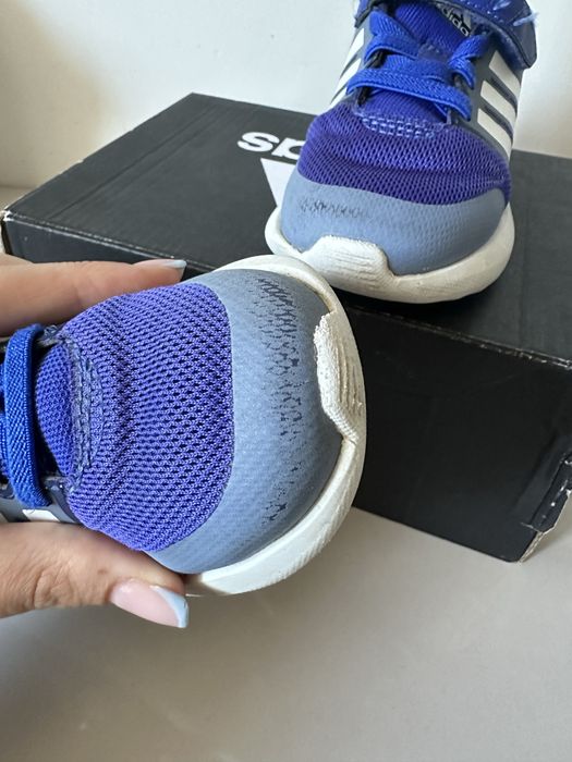 Маратонки Adidas 24 номер