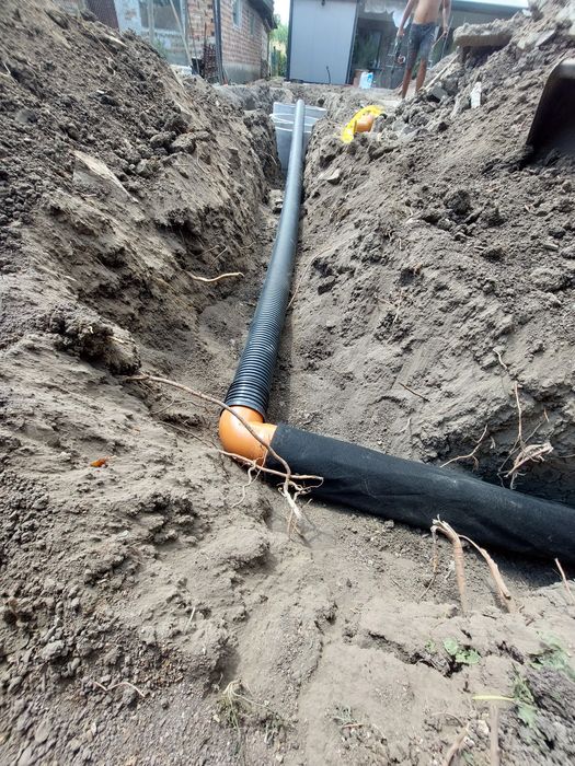 Услуги с багер и самосвал и септични ями Стара Загора