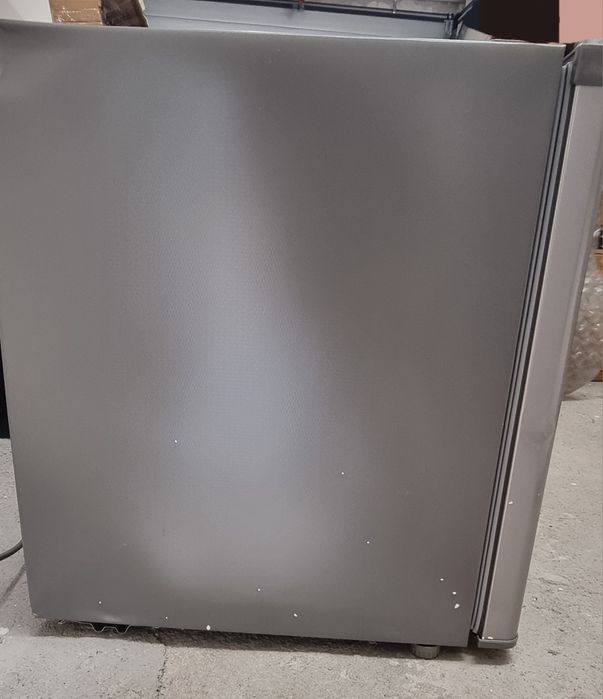 Мини сив хладилник 40L Klarstein