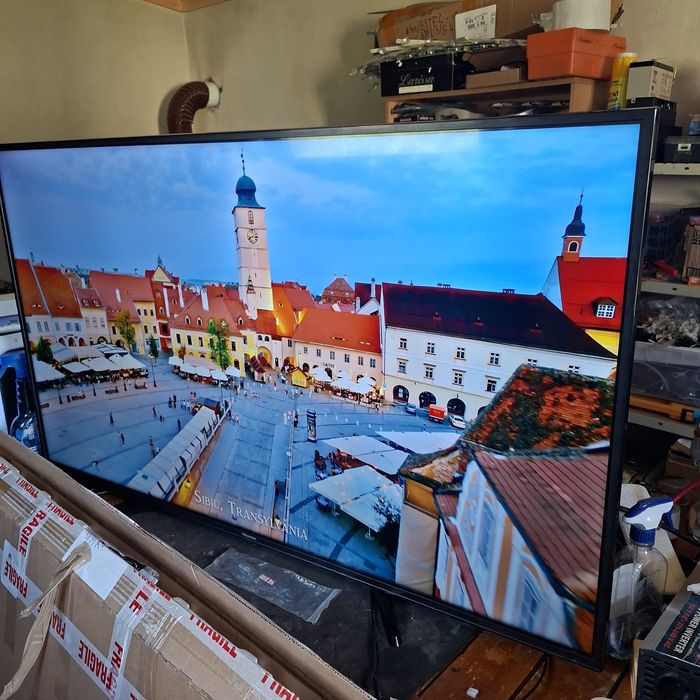 Tv led smart  hinsese 140cm 4k  wifi  internet
