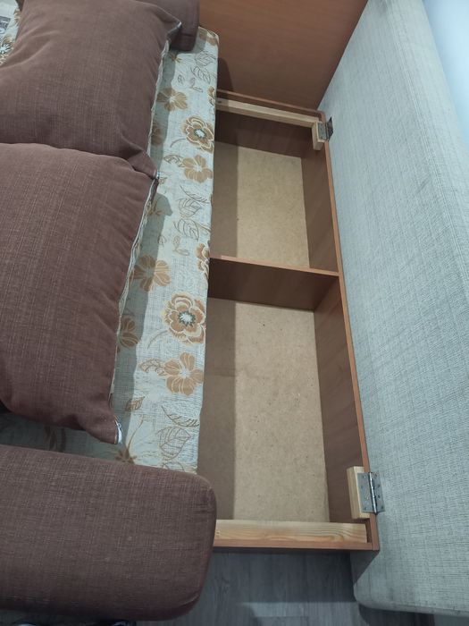 Продам диван б/у 16000