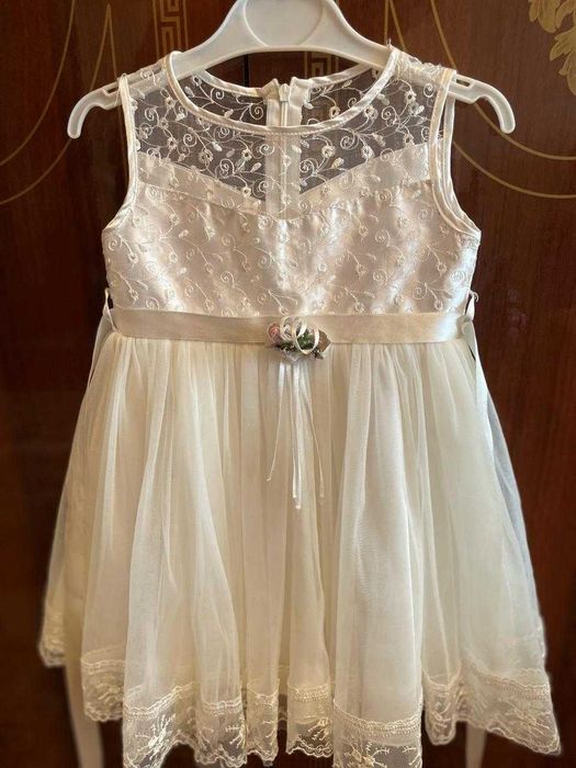 Нарядные детские платья