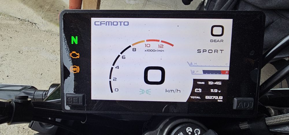 Vând cf moto 650nk