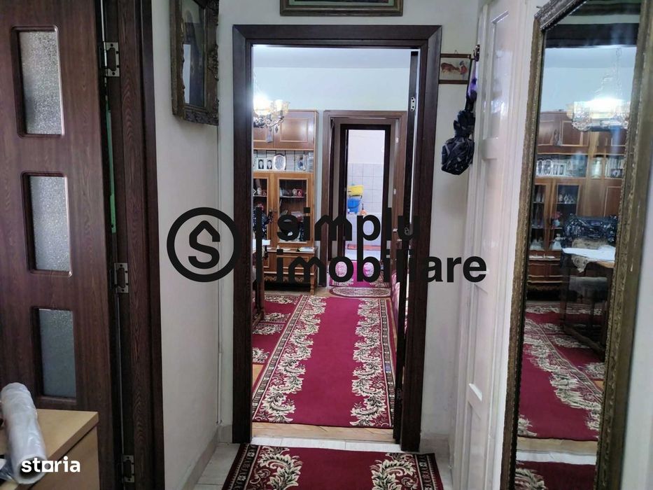 3 semidecomandate,  etaj 1, zona Supeco - 103 000 Euro