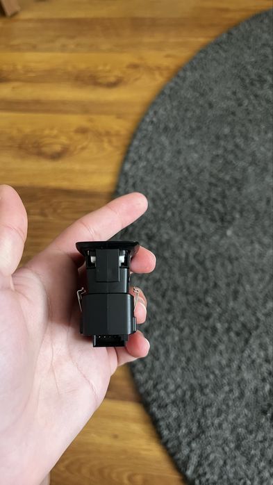 Оригинален бутон за стъкло Porsche Cayenne, Macan, Panamera - НОВ