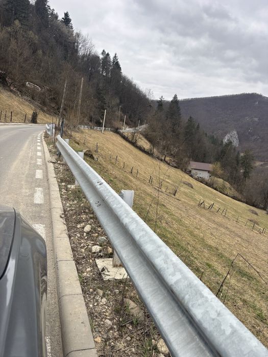 De vanzare teren Campeni