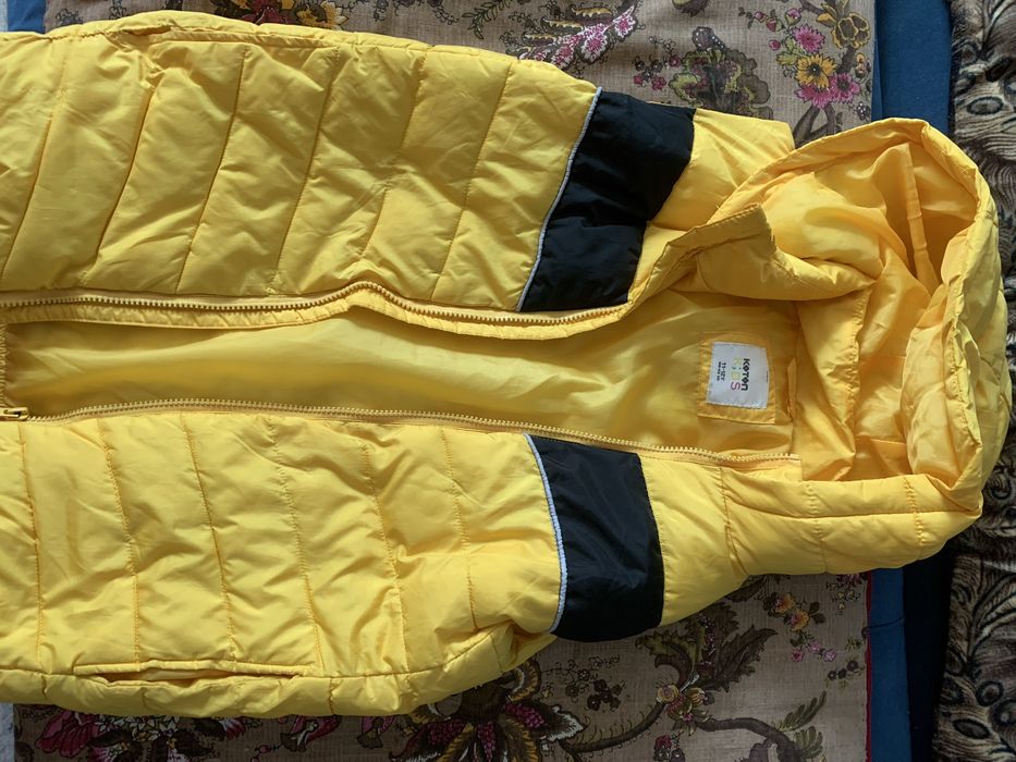 Продается жилетка на мальчика