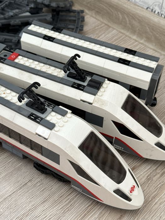 Продам лего поезд