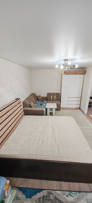 Продаётся 1- Ком Квартиру ,В центре Площадь.