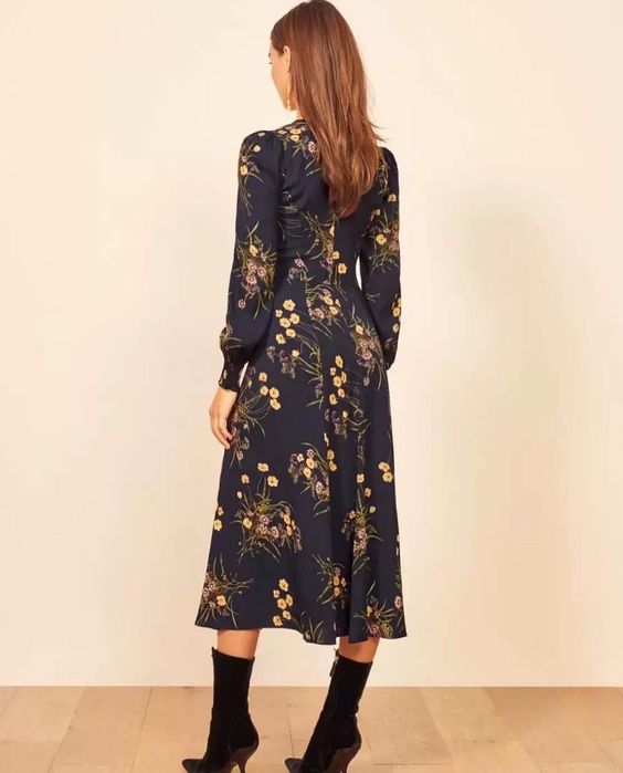 Продам платье красивое