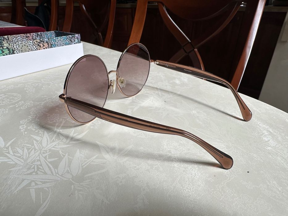 Очки солнцезащитные