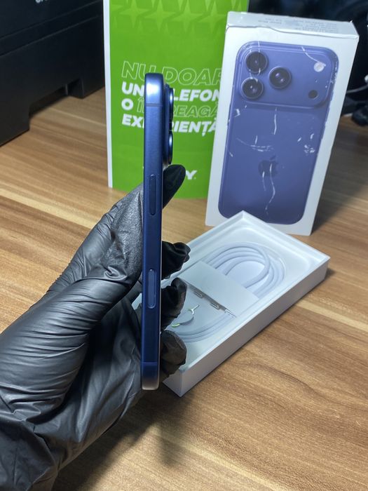 iPhone 17 Pro• 256 GB • Deep Blue
