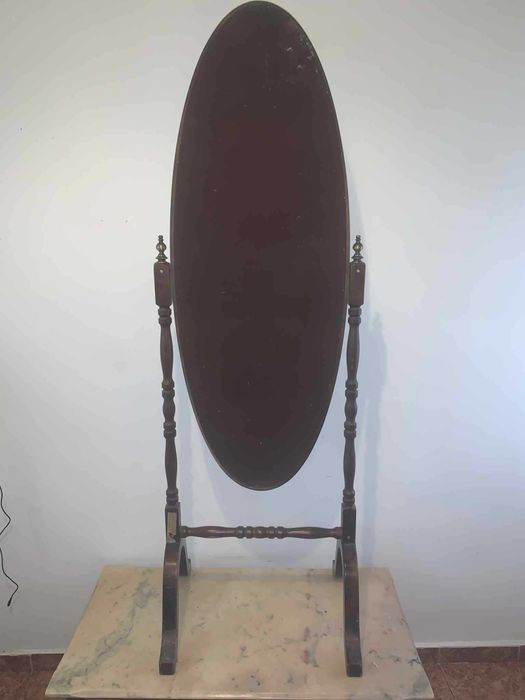 Oglinda rabatabila pe suport de lemn cu ornament din bronz