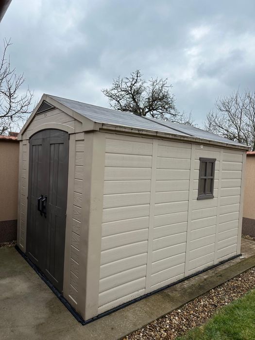 Magazie din plastic keter 256 x 332cm