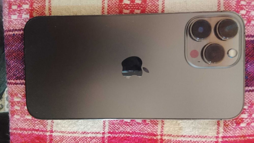 Vând iPhone 13 pro max