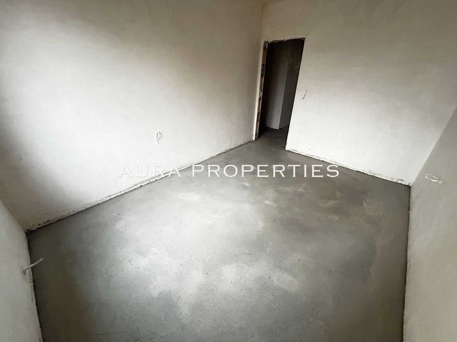 Продава се Тристаен апартамент в Разград, Житница - 117 кв.м за 1090 €/кв.м - Снимка #6