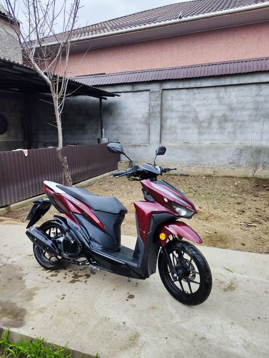 Скутер CLICK Honda 150i