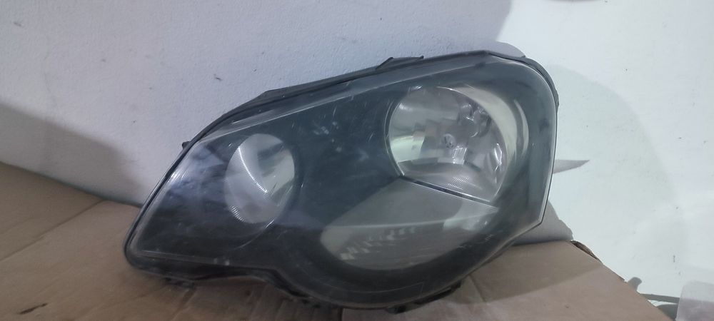 far stanga volkswagen polo
