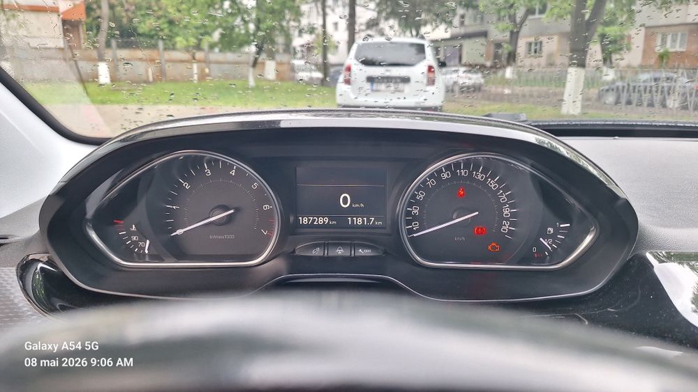 Peugeot 2008, 130 CP, 1,2 BENZINA