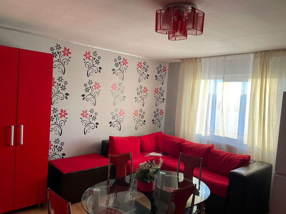 PF închiriez apartament