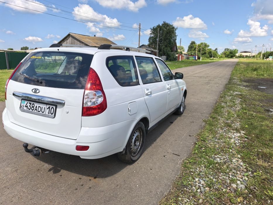 Продам Ваз 2171 Приора 2011г