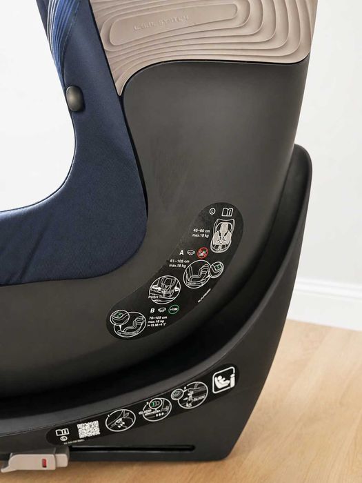 CYBEX Стол за кола с база (40-105см) SIRONA S I-SIZE - стол за кола от 0 до 4 години с Isofix - тъмносин