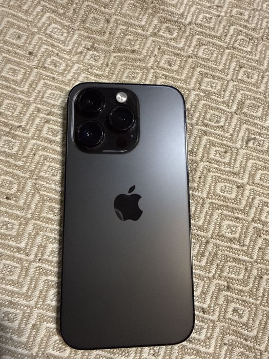 Iphone 14 pro В много добро състояние