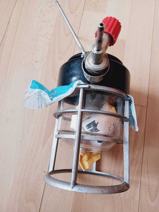 Туристическа Лампа на Пропан Бутан със 2 Чорапа Англия