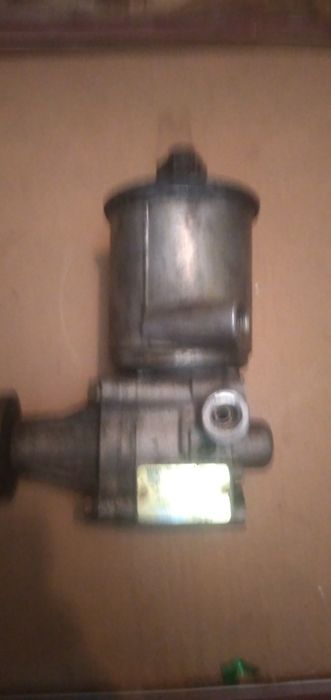 Насос гидроусилителя руля