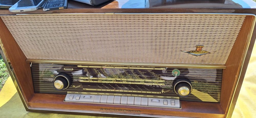 Radio vintage functional