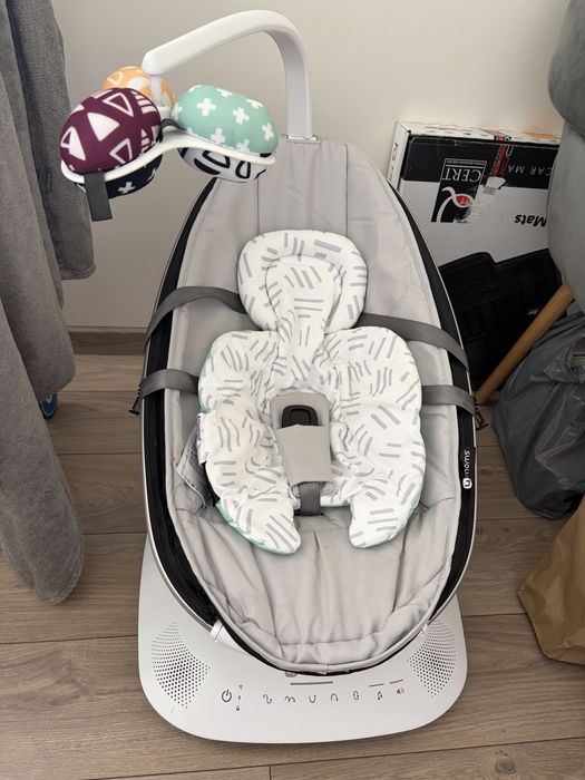 mamaRoo model 1046