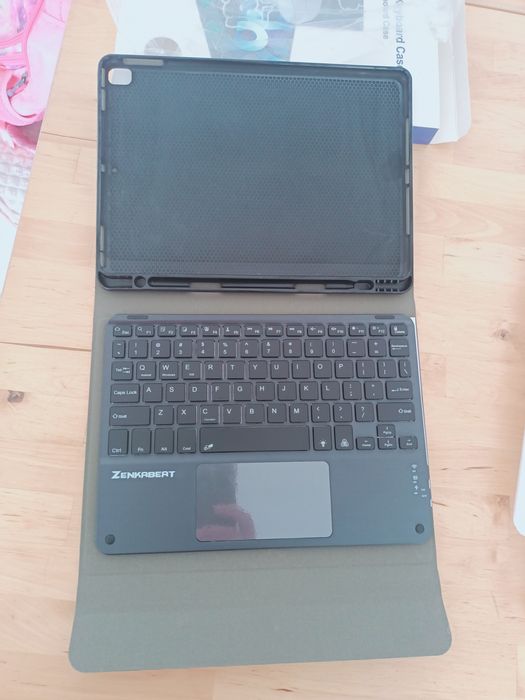 Husa tableta+tastatura wireless zenkabeat