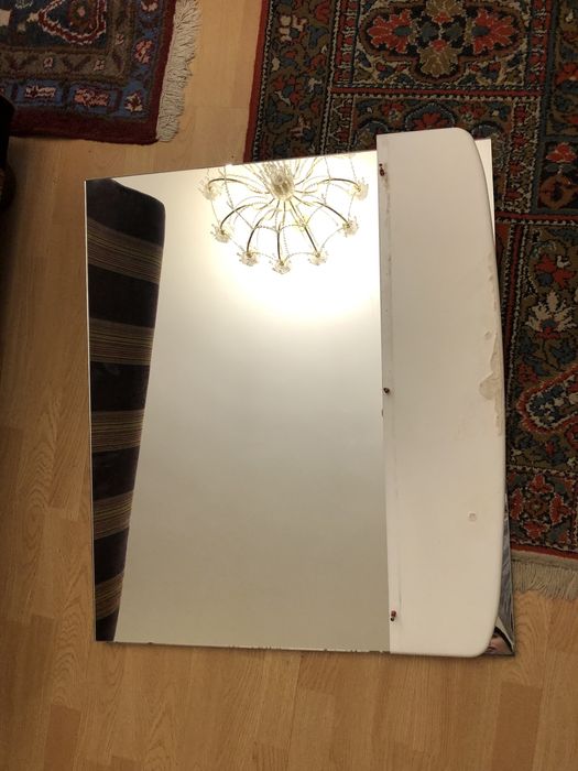 Продам квадратное зеркало МДФ 83/72